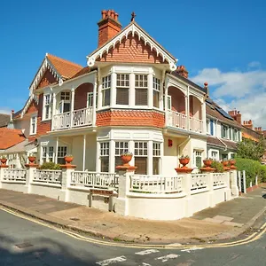 Finest Retreats - Pittodrie - 2 Apartment Brighton