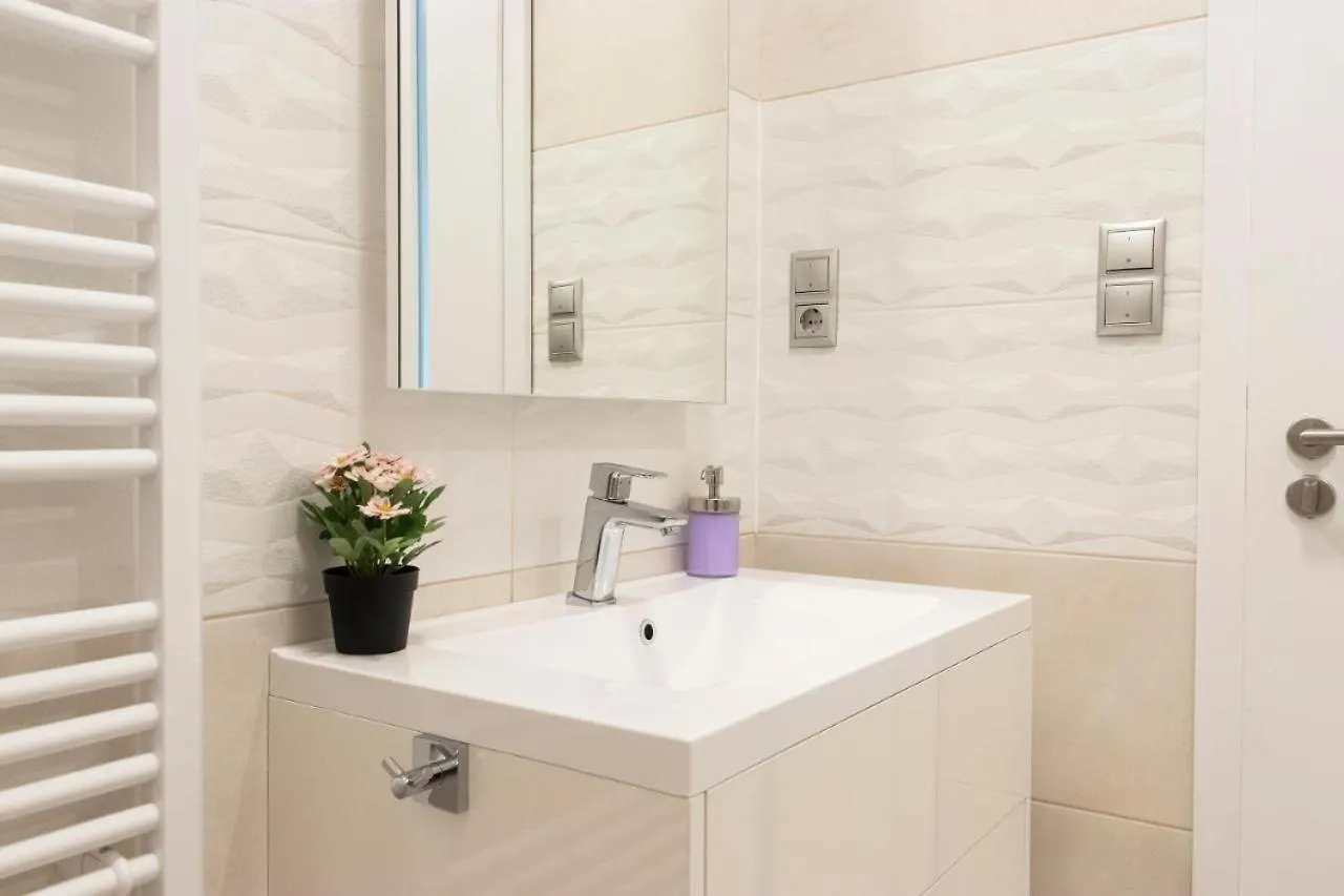 Central Relax Boutique Suites Budapest 0*,